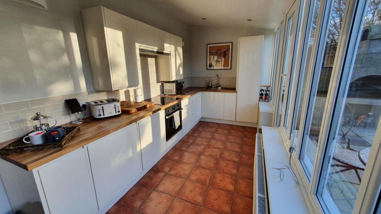 Holly Cottage, Hidden Gem In The Yorkshire Wolds Welton  Exterior photo